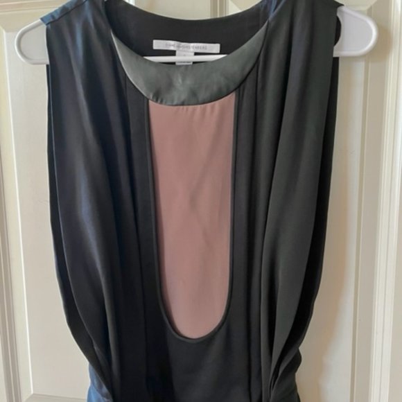 DIANE VON FURSTENBERG: WOMENS FASHION DRESS-SIZE 2 - Picture 2 of 3